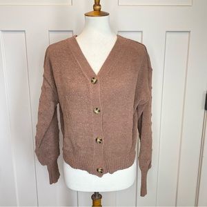 NWT Moon & Madison Cropped sweater size large Vneck cardigan type